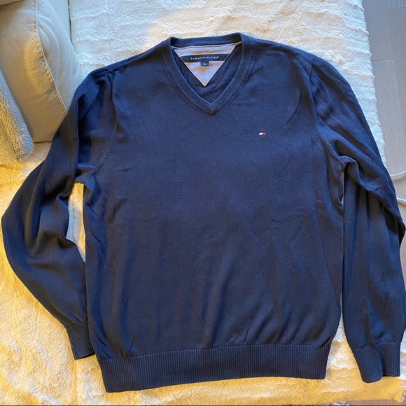 Tommy Hilfiger Men V-Neck - Picture 3 of 8